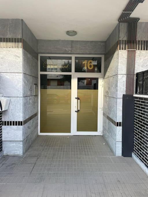 Apartamento Centro Con Garaje 乌迪亚莱斯堡 外观 照片
