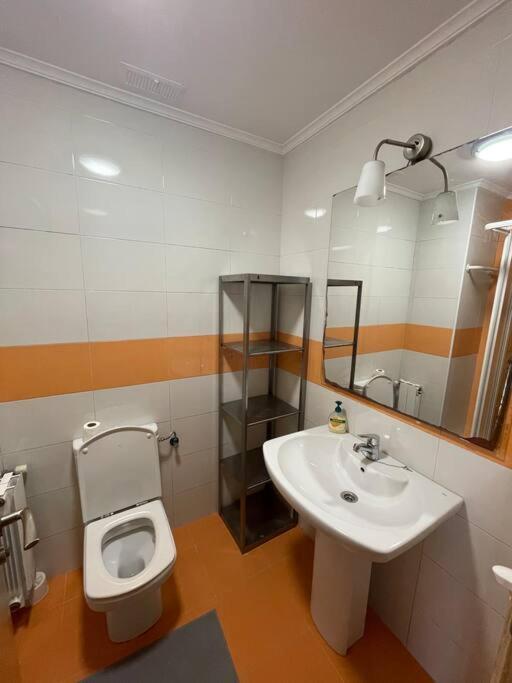 Apartamento Centro Con Garaje 乌迪亚莱斯堡 外观 照片